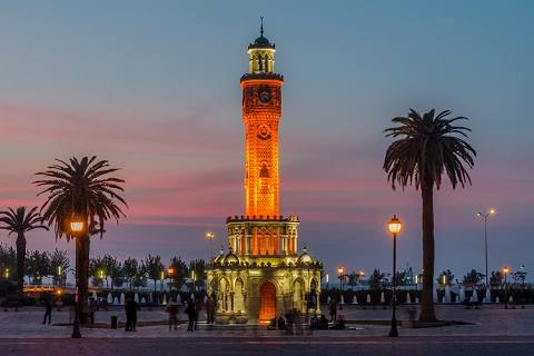İzmir Saat Kulesi Mobese Canli izle