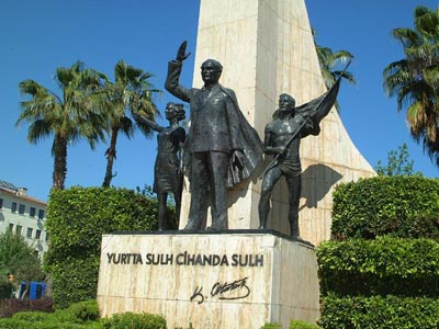 Alanya Mustafa Kemal Atatürk Anıtı Sanal Tur İzle