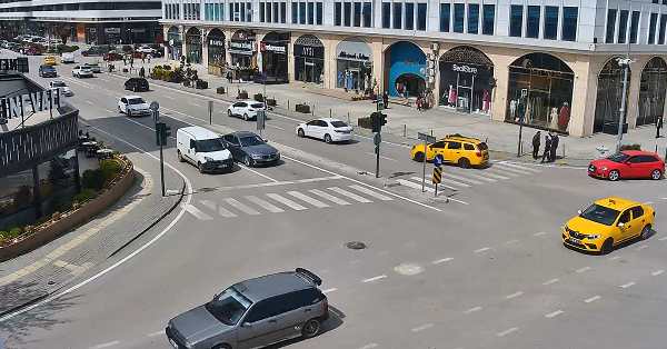 Bursa Akademi ve Akpınar Caddesi Canlı izle