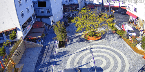 Güce Belediyesi Belediye Önü Canlı Yayın